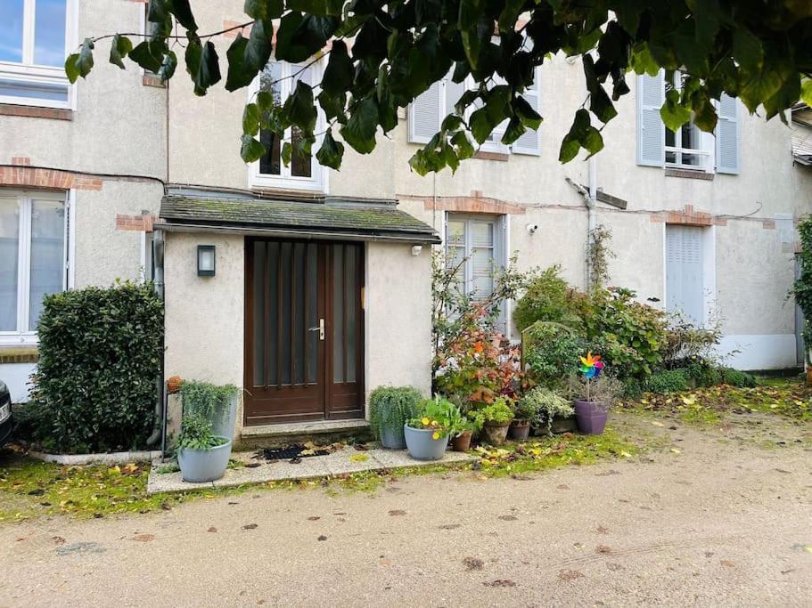 Chaleureux Appart, Proche De La Loire Avec Parking 올리언스 외부 사진